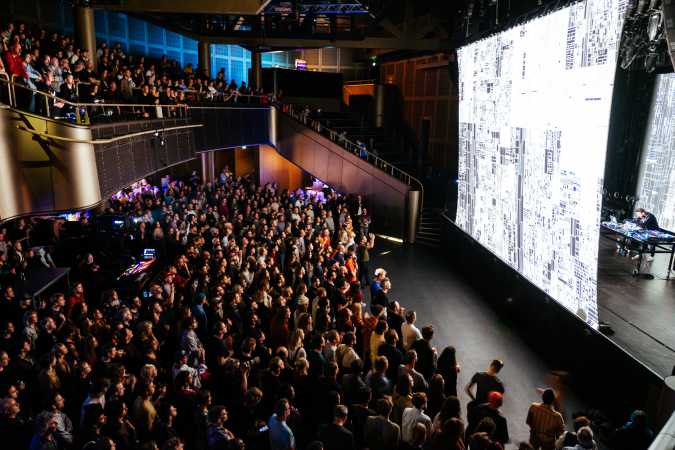  Max Cooper at Tivoli Vredenburg by Tess Janssen